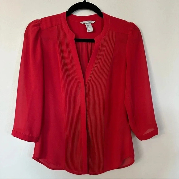H&M Women's Red 3/4 Sleeve Button-Up Sheer/Lightweight Blouse Size 2 GUC - Picture 2 of 7